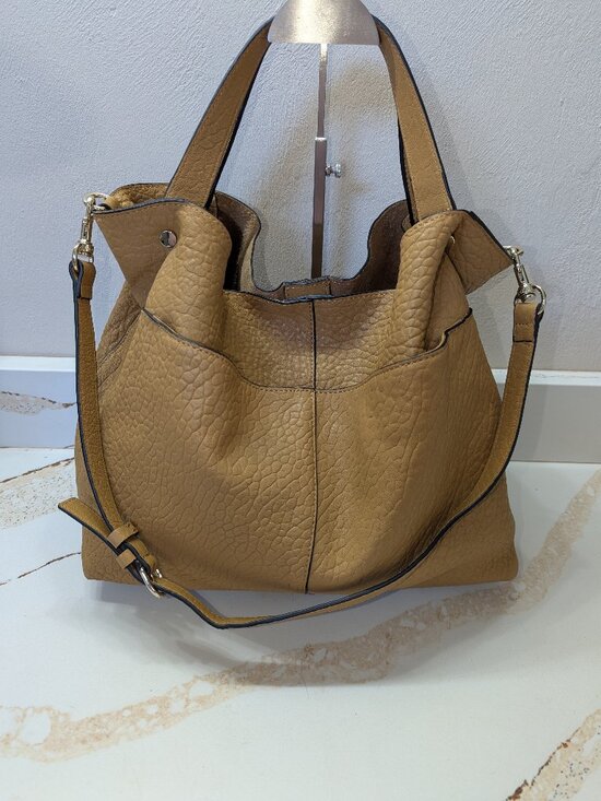 Vince Camuto Handbags - Vince Camuto pebbled leather convertible. EUC!